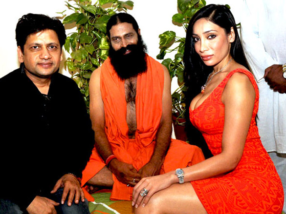 sofia hayat at mahurat of her new film bhai ka maal hai 3