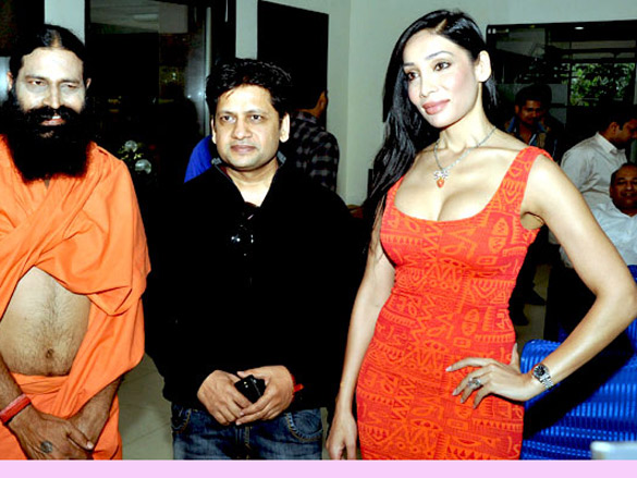 sofia hayat at mahurat of her new film bhai ka maal hai 4