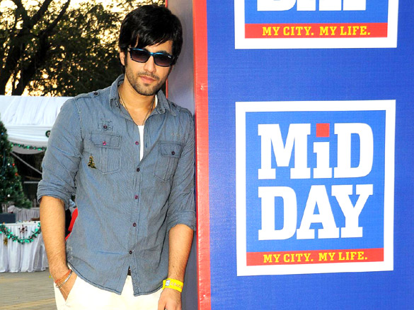 karanvir sharma and shaurya chauhan promotes sadda adda at the race course 4