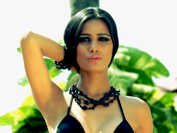 poonam pandey 72