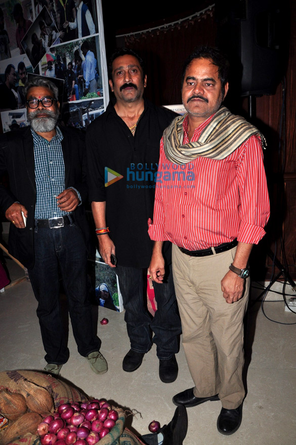 rohit shetty unveils the first look of saare jahaan se mehnga 9