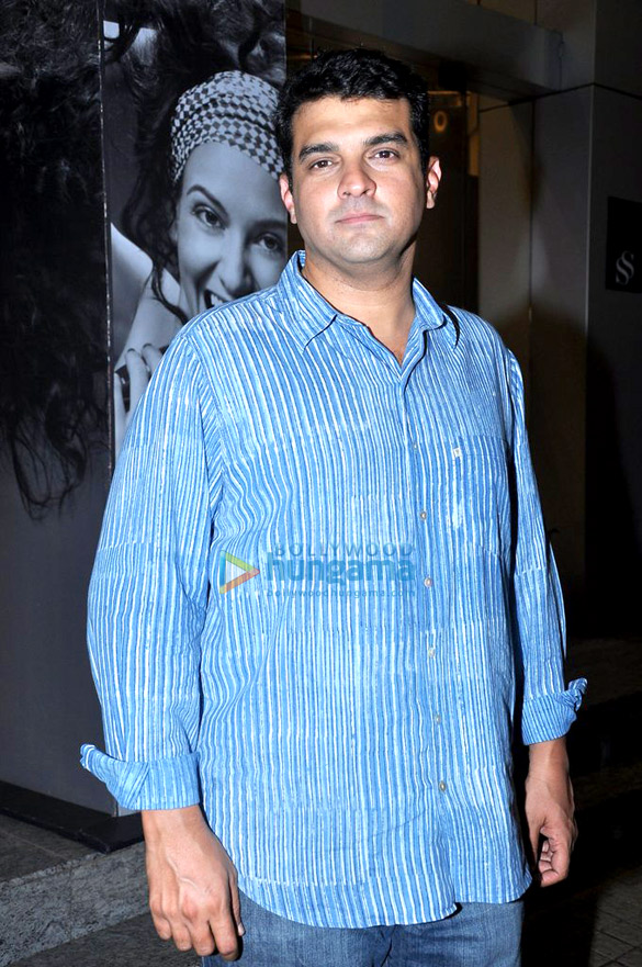 special screening of race 2 18