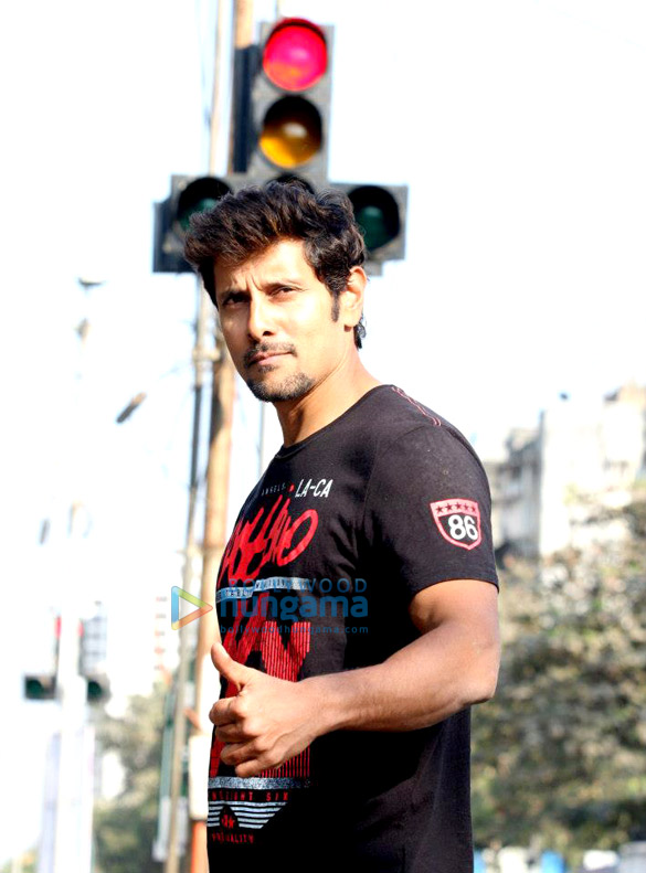 chiyaan vikram snapped in mumbai 2