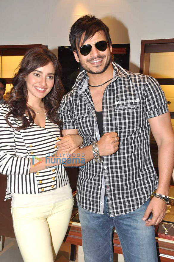 promotions of jayanta bhai ki luv story at r city 4
