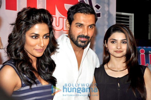 john chitrangda and prachi at i me aur main press conference 3