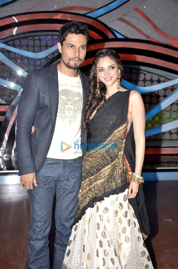 casts of murder 3 on the sets of nach baliye 5 2