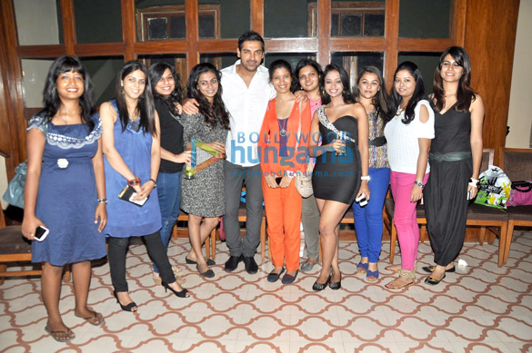 john goes on a dinner date for i me aur main promotions 2