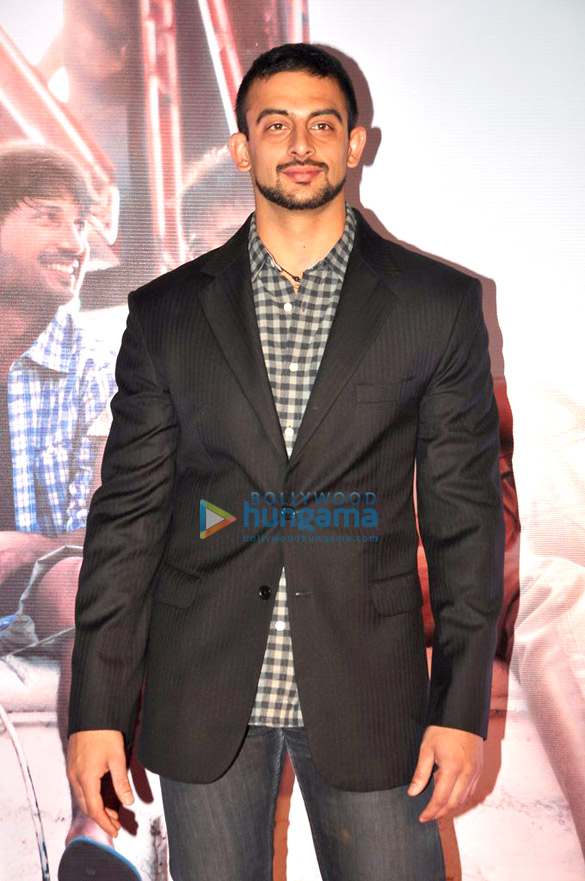 premiere of kai po che 39