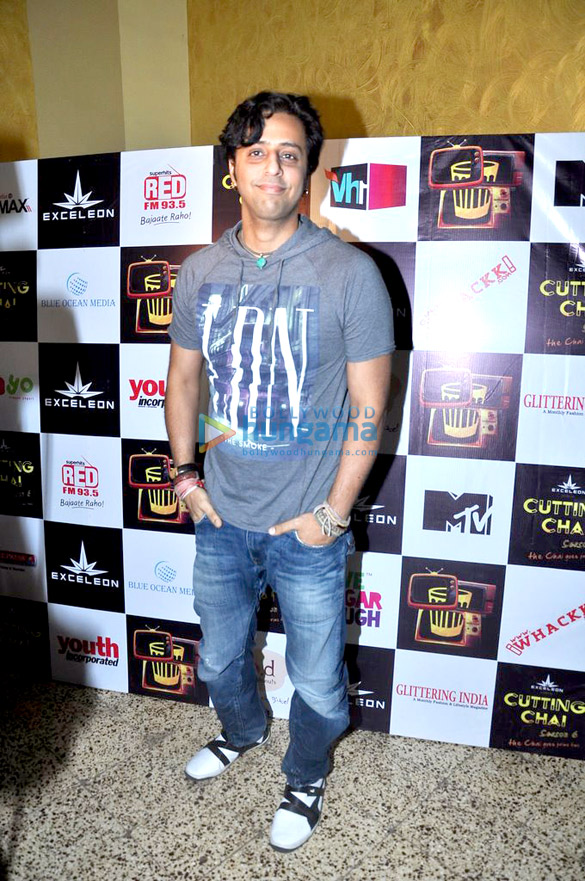 chitrangda prachi at national colleges festival cutting chai 23