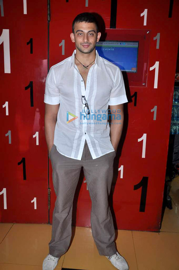 premiere of salaam bombay on completion of 25 years 13