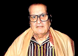 Manoj Kumar files case against SRK, Farah