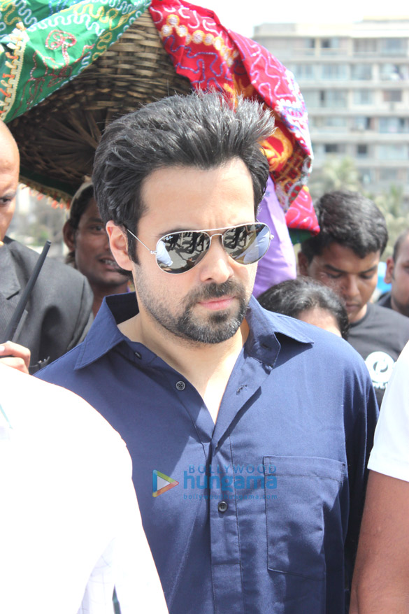 emraan hashmi visits haji ali dargah for ek thi daayan 7
