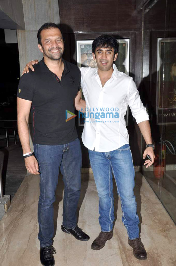 anil kapoors screening of shootout at wadala for his family 12