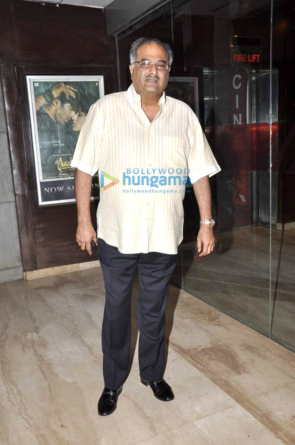 anil kapoors screening of shootout at wadala for his family 13