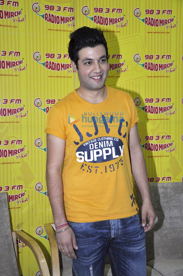 promotion of fukrey at 98 3 fm radio mirchi 7