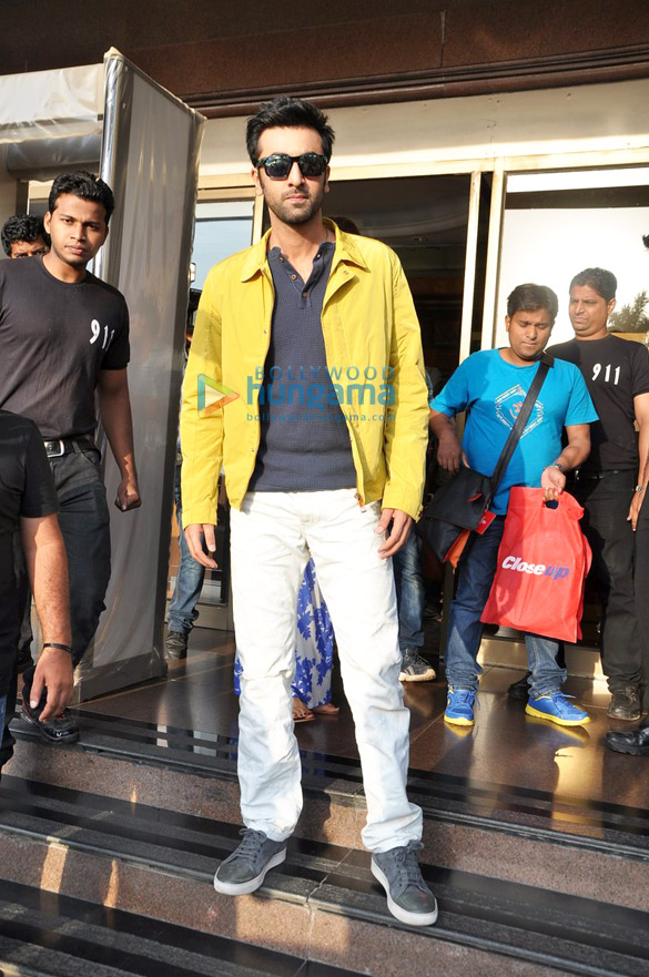ranbir deepika at yeh jawaani hai deewani closeup event 14