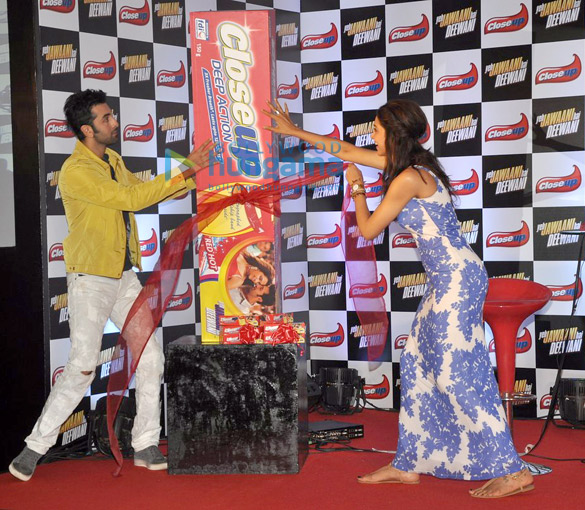 ranbir deepika at yeh jawaani hai deewani closeup event 2