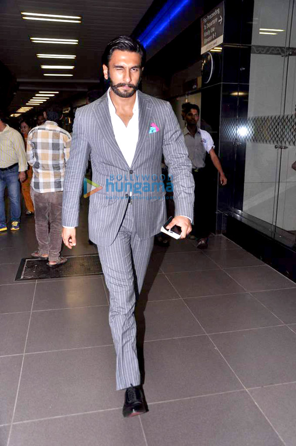ranveer sonakshi return from dubai promotions of lootera 4