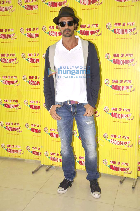 promotions of d day at 98 3 radio mirchi 10