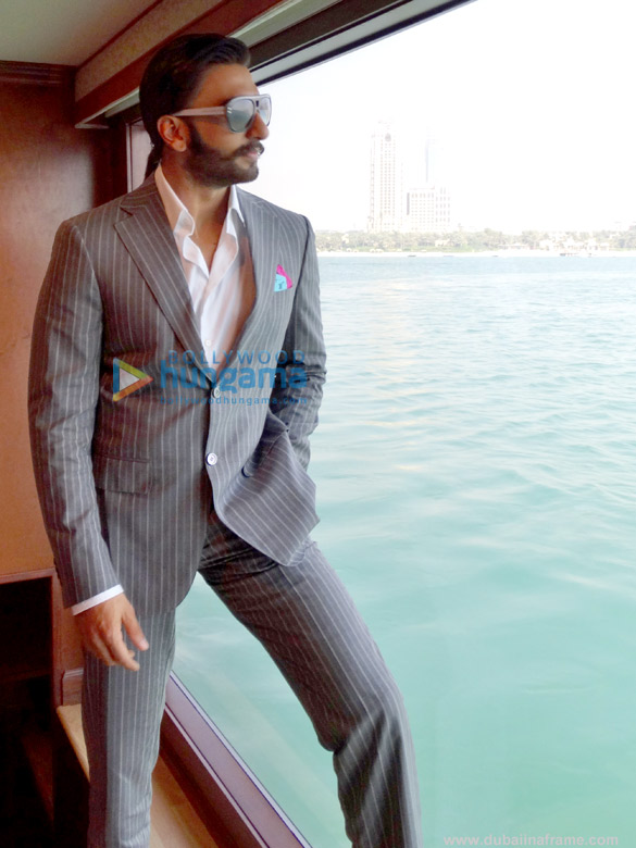 sonakshi ranveer promote lootera in dubai 5