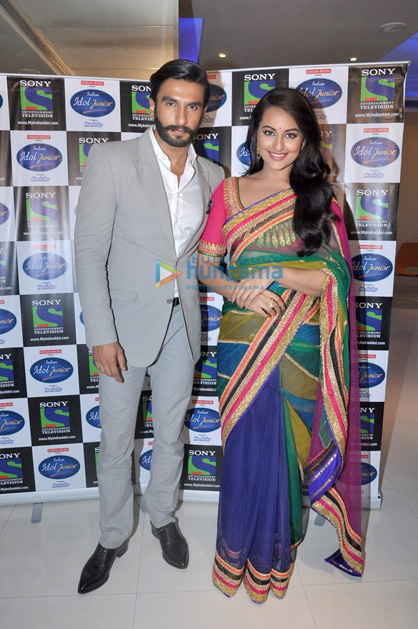 promotions of lootera on the sets of indian idol junior 2
