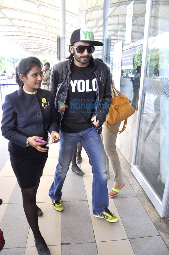 sonakshi ranveer snapped at the airport 9