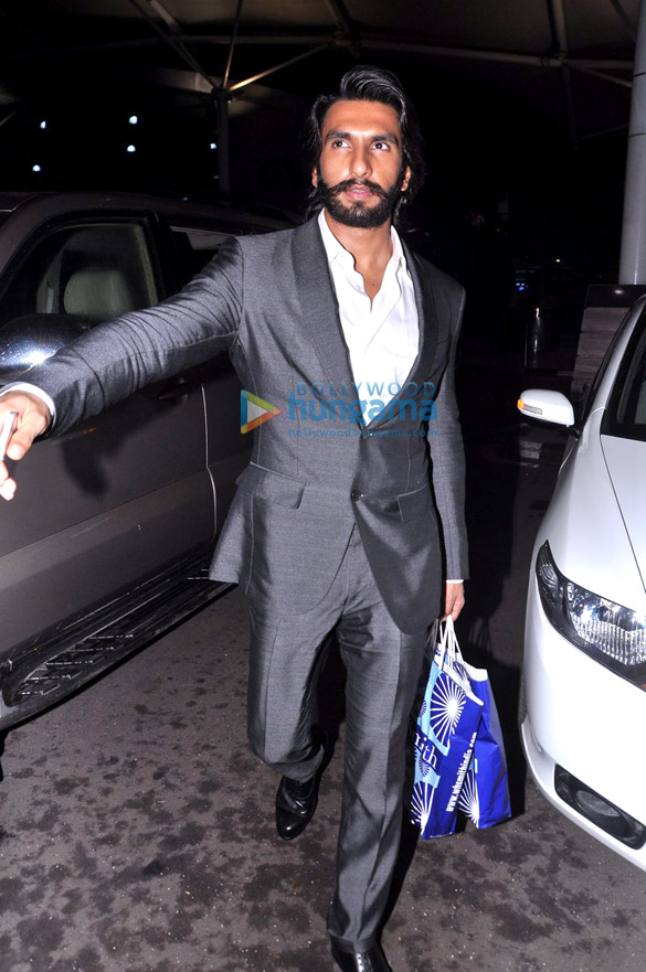ranveer singh returns post promoting lootera in delhi 7