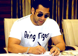 Complaint filed against Salman for posting case info online