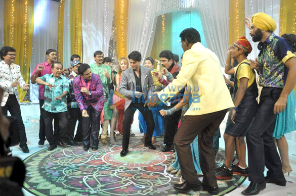 shahrukh promotes chennai express on taarak mehta ka ooltah chashmah 3