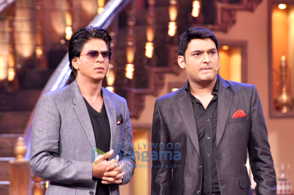 shahrukh on the sets of comedy nights with kapil 6