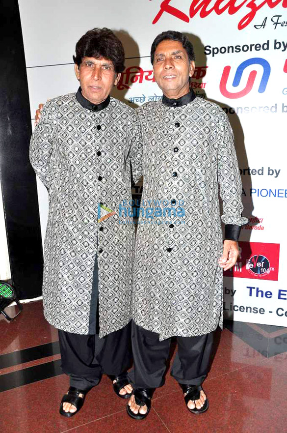 sumeet tappoo gives a soulful performance at the khazana festival 15