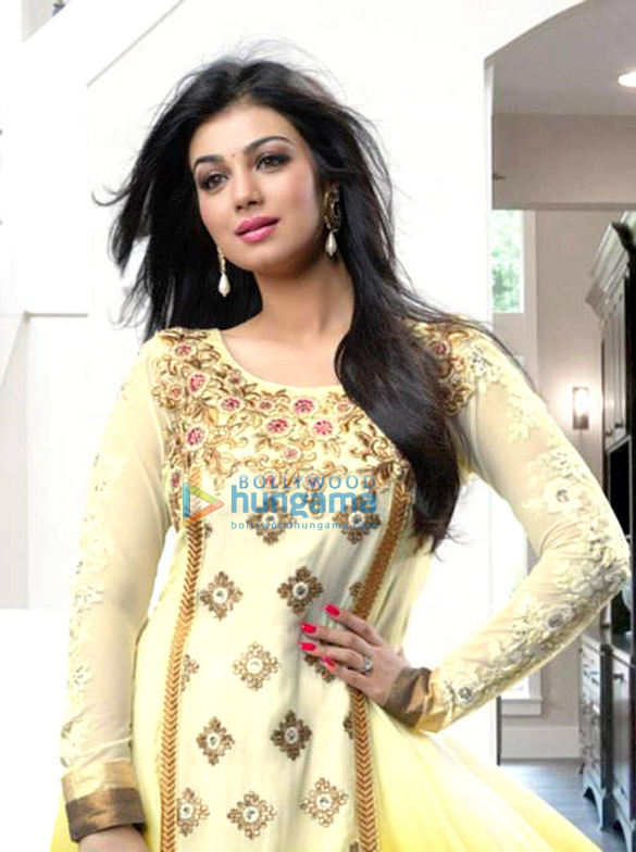 ayesha takia azmi 47
