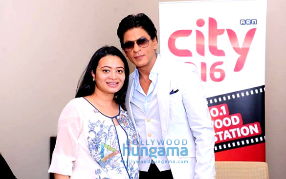 shahrukh deepika promote chennai express in dubai 9