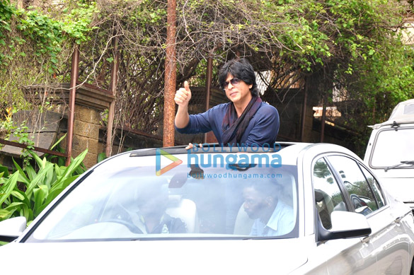 shahrukh khan leaves mannat for chennai express promotions 3