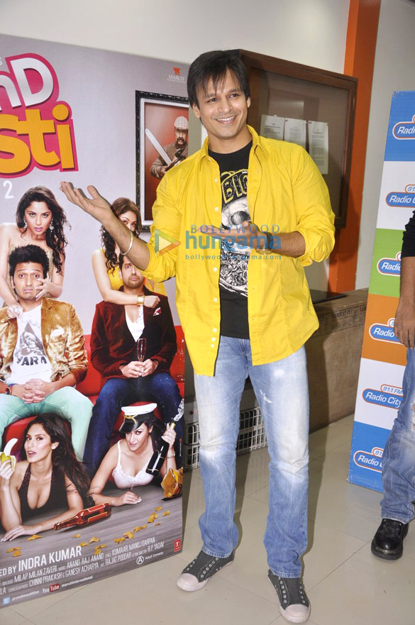 promotion of grand masti at 91 1 fm radio city 11