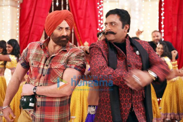 singh saab the great 14