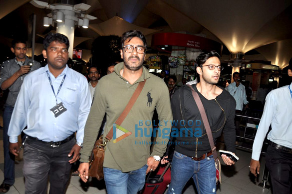 ajay kareena return from satyagraha promotions in dubai 4
