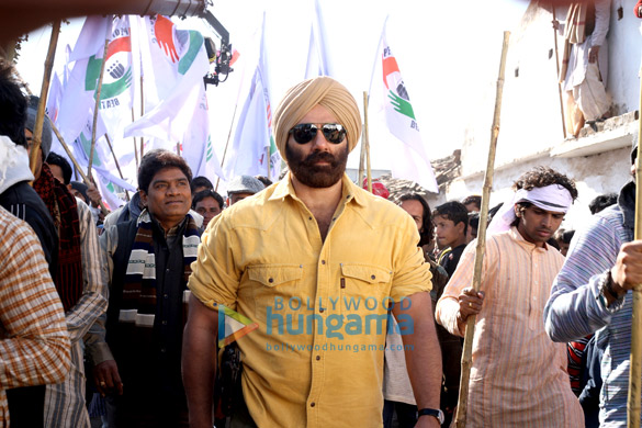 singh saab the great 30