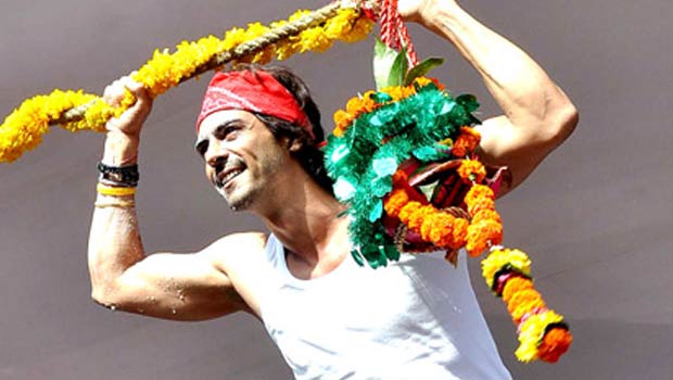 Arjun – Nawazuddin – Bappi At Dahi Handi Celebration