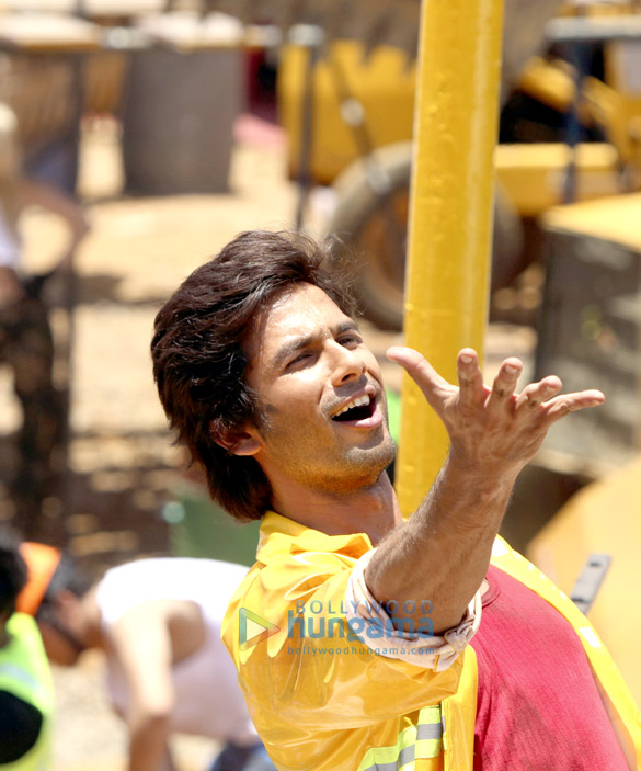 phata poster nikhla hero 65