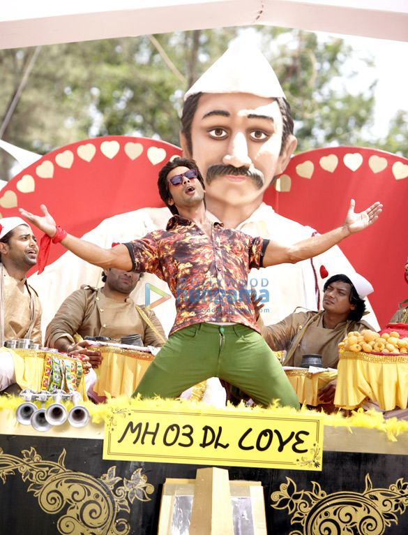 phata poster nikhla hero 73
