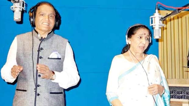 Ashaji-Dinesh Record For ‘Achyutam Keshanam’-‘Haal Kaisa Hai’ Songs