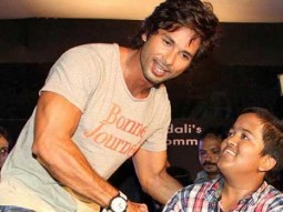 Shahid Promotes ‘Phata Poster Nikhla Hero’ At Podar College
