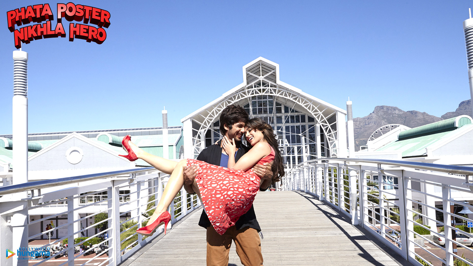 Phata Poster Nikhla Hero
