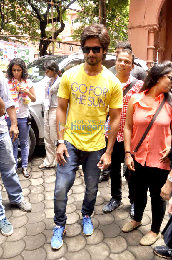 shahid kapoor at sophia colleges kaleidoscope 2013 festival 14