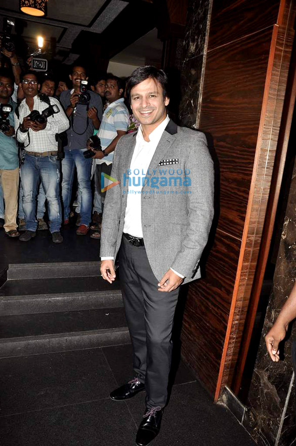 team of grand masti at lalitya munshaws album launch 19