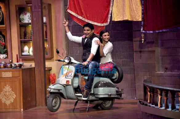 promotions of war chhod na yaar on comedy night with kapil 6
