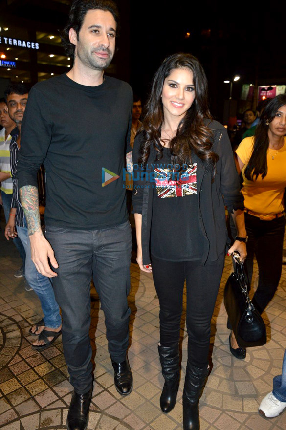 special screening of besharam 10