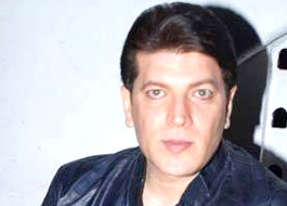 Aditya Pancholi allegedly assaults a reporter Aditya Pancholi allegedly assaults a reporter