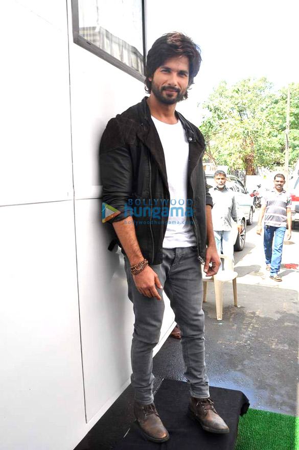 promotion of r rajkumar on did dance ka tashan 8